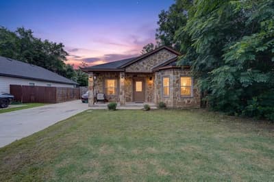 4552 Corregidor Street, Dallas TX 75216