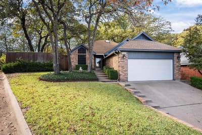 4922 Canberra Lane, Arlington TX 76017