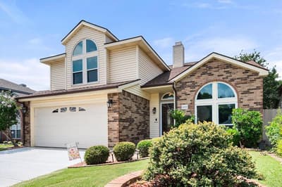 2404 Bennington Drive, Arlington TX 76018