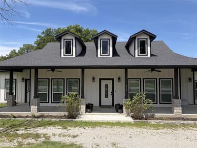 410 S Wickham Street, Alvord TX 76225