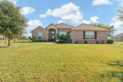 8901 Hillview Drive, Godley TX 76044
