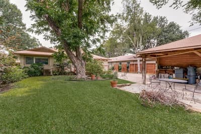 4620 Surf Drive, Dallas TX 75214 - Photo 2