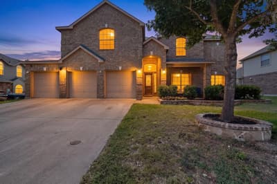 914 Hidden Lakes Drive, Cedar Hill TX 75104