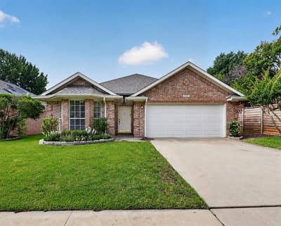 2212 Tiffany Glenn Court, Bedford TX 76021