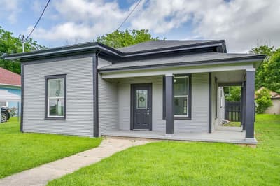 113 Throckmorton Street, Weatherford TX 76086