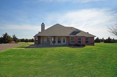 864 County Road 2730, Farmersville TX 75442