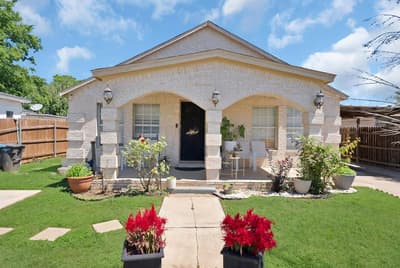 1717 E Harvey Avenue, Fort Worth TX 76104