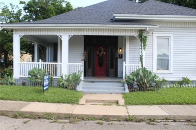 2818 S Blades Street, Greenville TX 75401