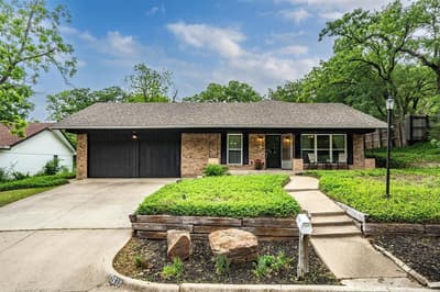 2610 Oak Cliff Lane, Arlington TX 76012