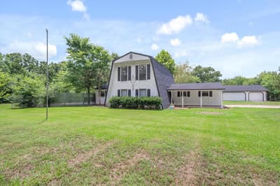 1003 VZ County Road 2128, Wills Point TX 75169