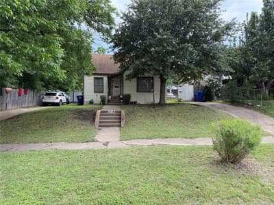 1018 E Woodin Boulevard, Dallas TX 75216