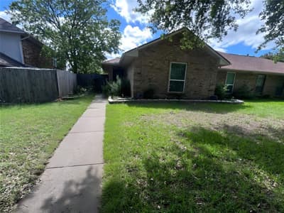 1613 Crescent Lane, Duncanville TX 75137