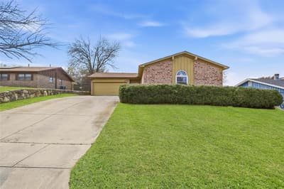 7833 Davenport Avenue, Fort Worth TX 76116
