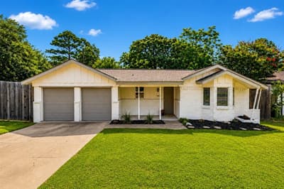 1140 Simpson Drive, Hurst TX 76053