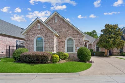 3803 Park Flower Court, Arlington TX 76017
