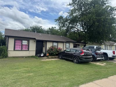 5212 E Berry Street, Fort Worth TX 76119