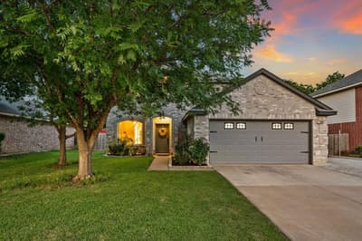 2012 Collington Drive, Roanoke TX 76262