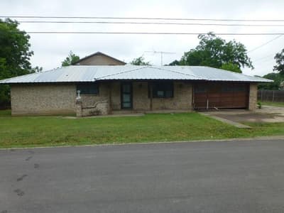 619 N Avenue A, Springtown TX 76082