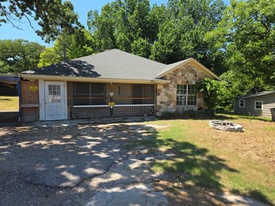 609 Bryan Street, Weatherford TX 76086