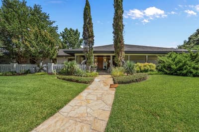 4301 Briarhaven Road, Fort Worth TX 76109