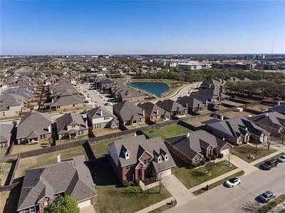 2713 Clubhouse Drive, Denton TX 76210