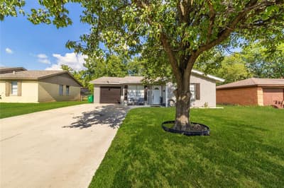 726 Royal Crest, Mesquite TX 75149