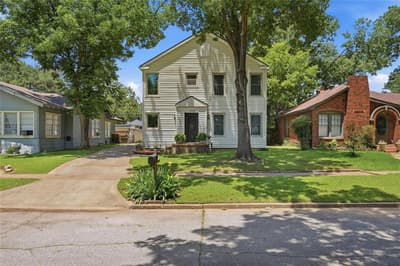 1325 W Main Street, Denison TX 75020