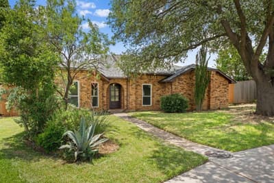 2008 Rochelle Lane, Carrollton TX 75007